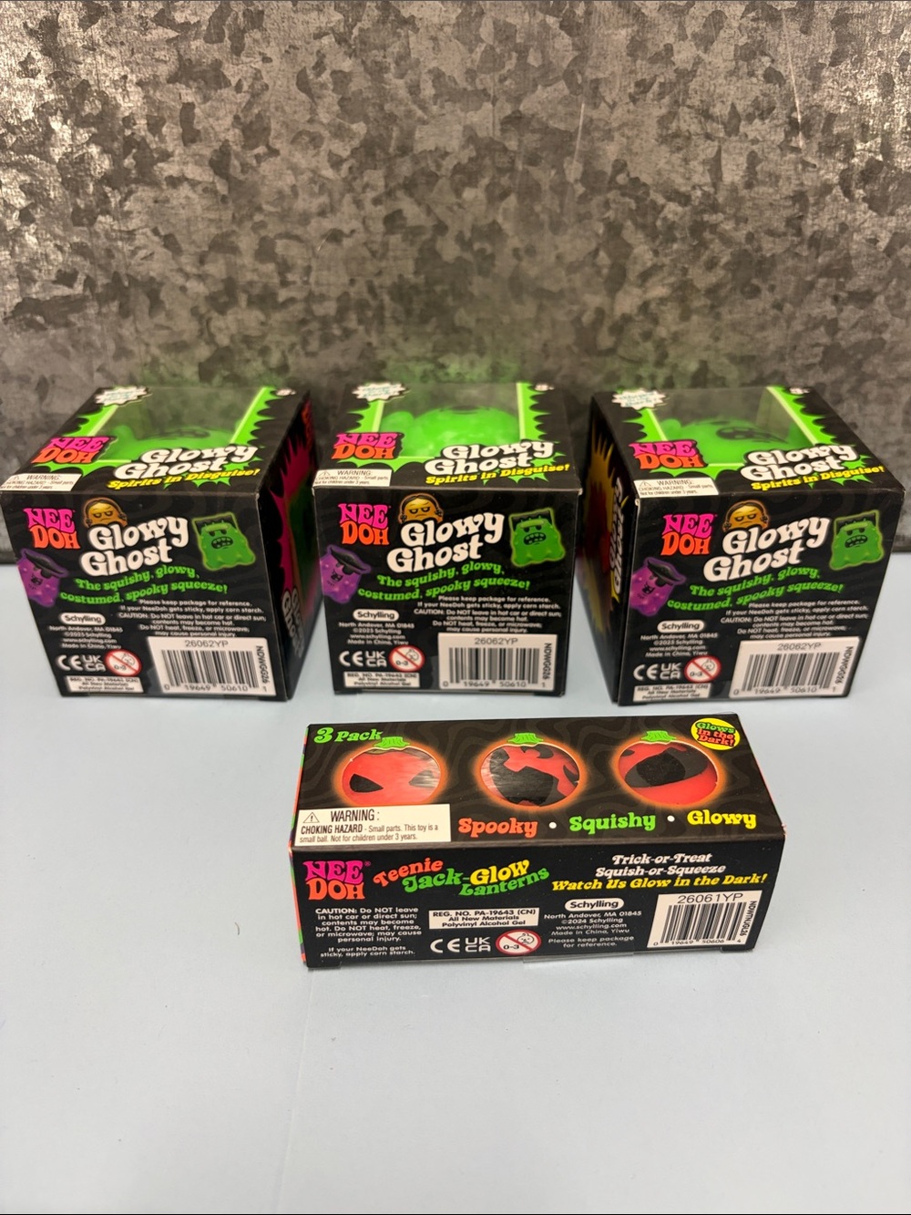 SET OF 4 NeeDoh- A 3 pack of Teenie Jack-Glow Lanterns & 3 Green Glowy Ghosts - Picture 3 of 4